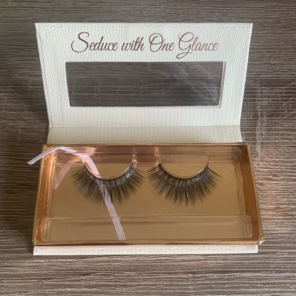 LAVAA LASHES | false lashes